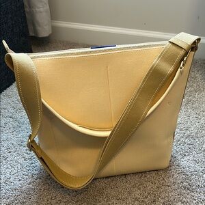 Rothy’s Bucket Bag Butter Yellow